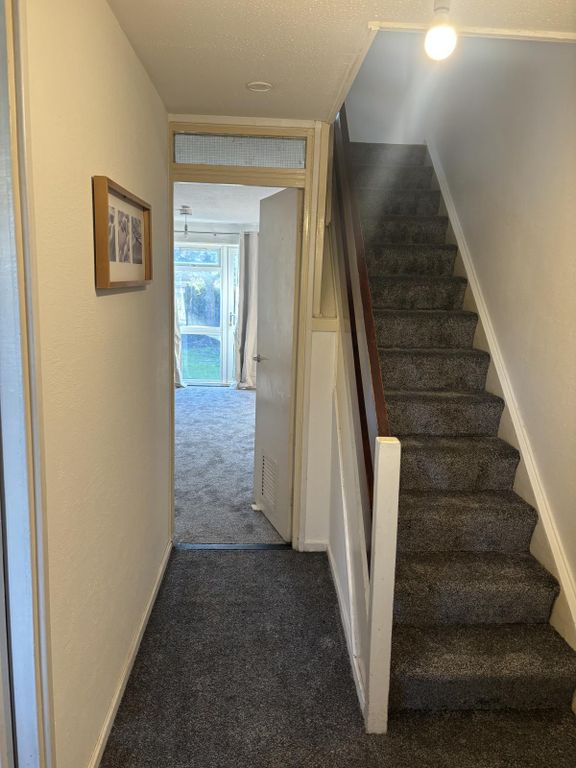 Property photo 1 of 12 2 Double Bedrooms Terraced House