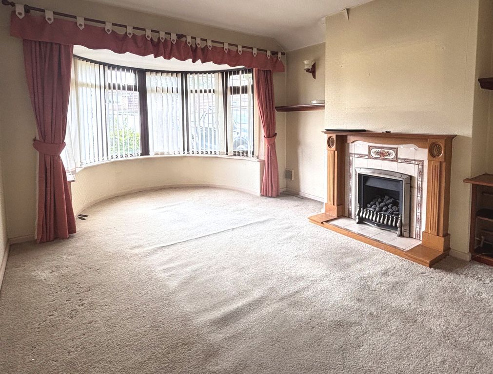 Property photo 2 of 9 Sitting Room