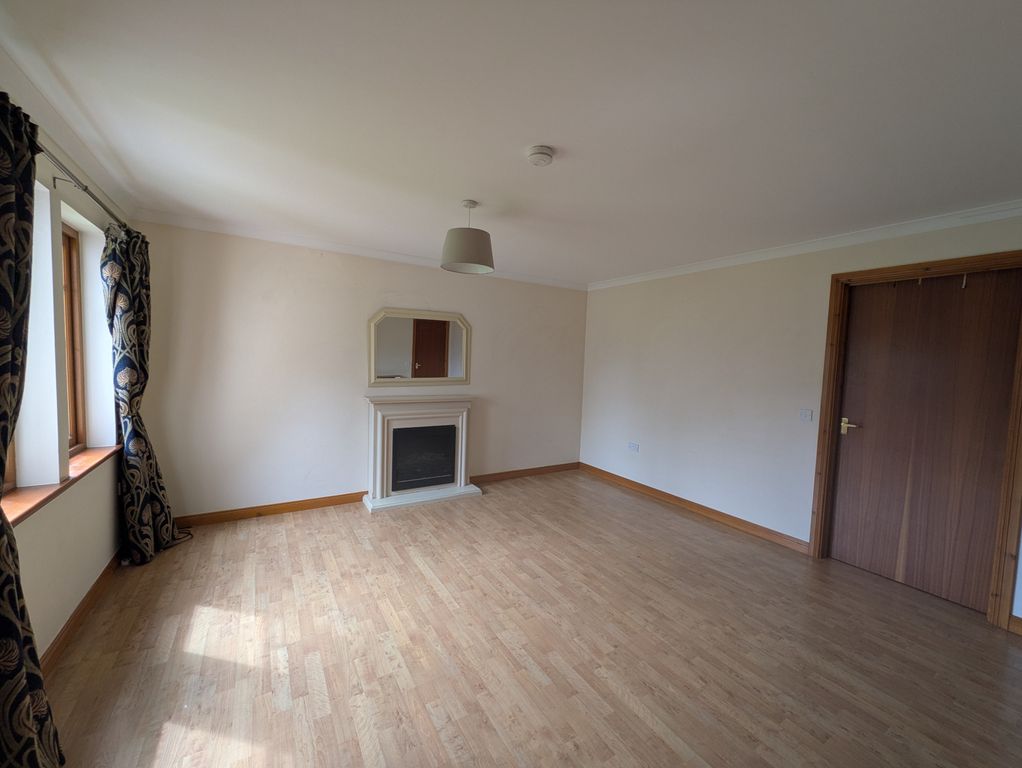 Property photo 3 of 24