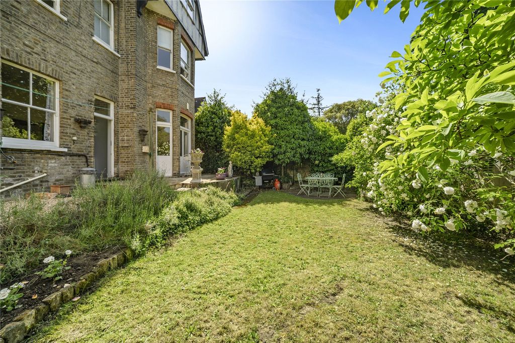 Property photo 2 of 12 Picture No. 42