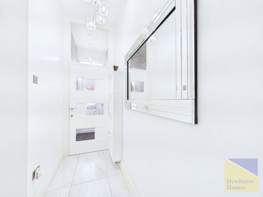 Property photo 3 of 25