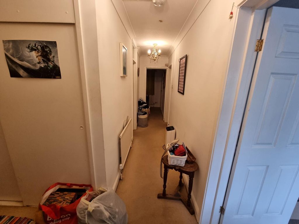 Property photo 1 of 10 Hallway