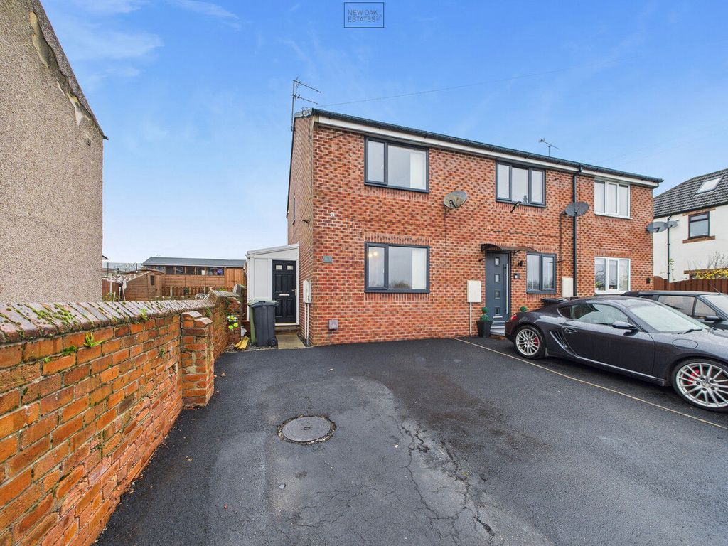 Property photo 2 of 20