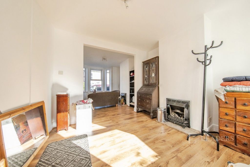 Property photo 2 of 9 Pbox-Img.Jpg