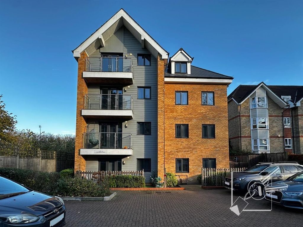 Property photo 1 of 9 External