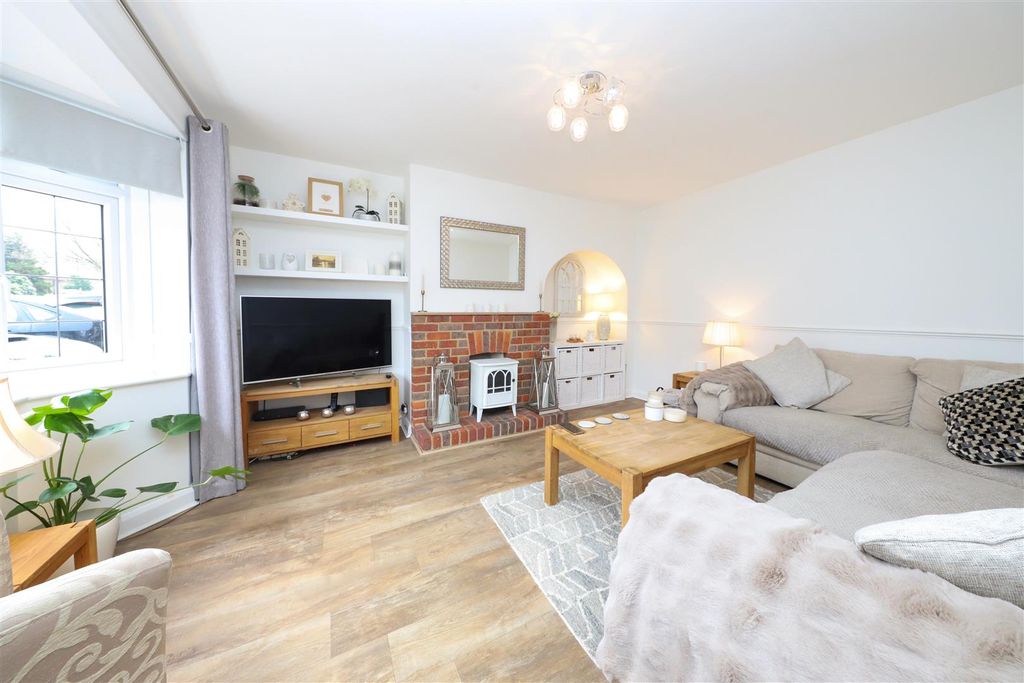 Property photo 2 of 22 13