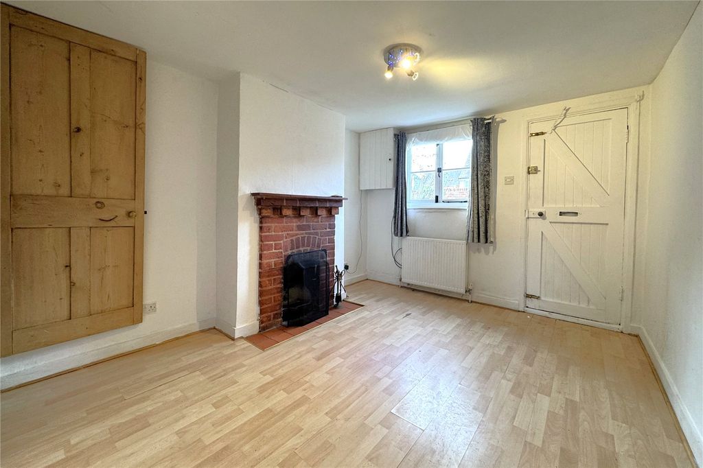 Property photo 2 of 12 Picture No. 18