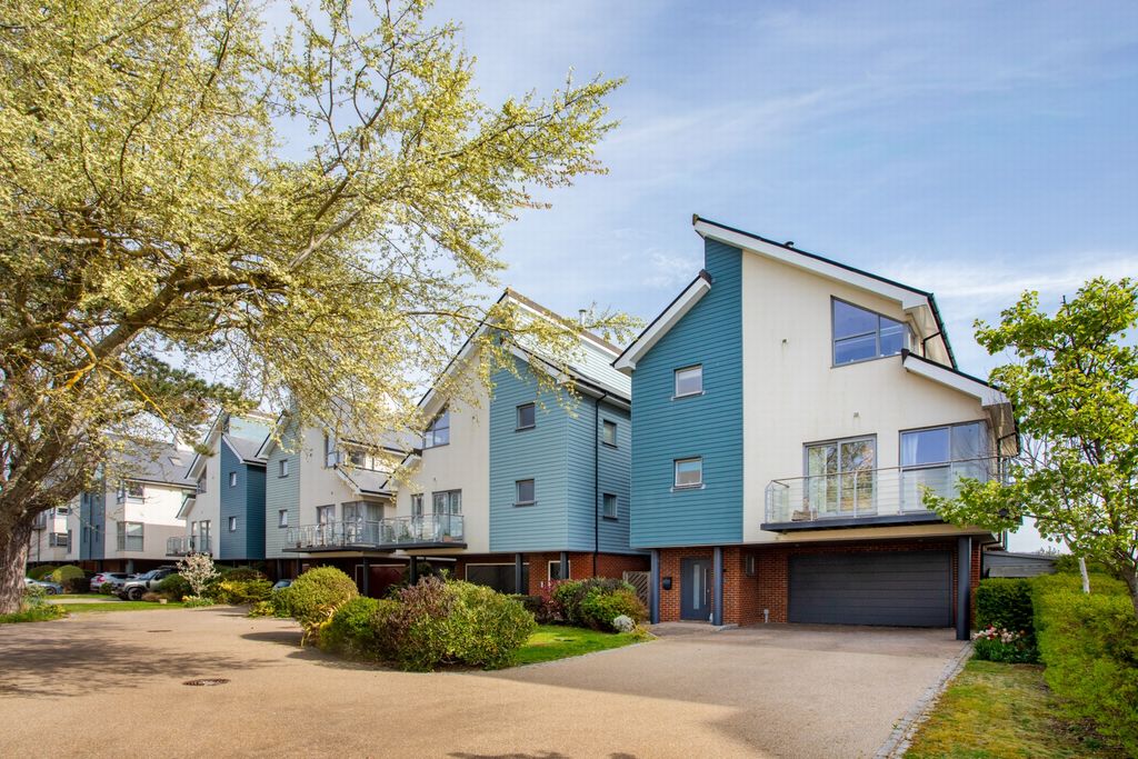 Property photo 1 of 29 Front