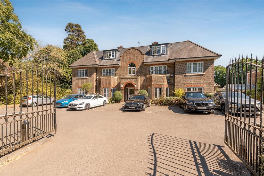 Property photo 1 of 10