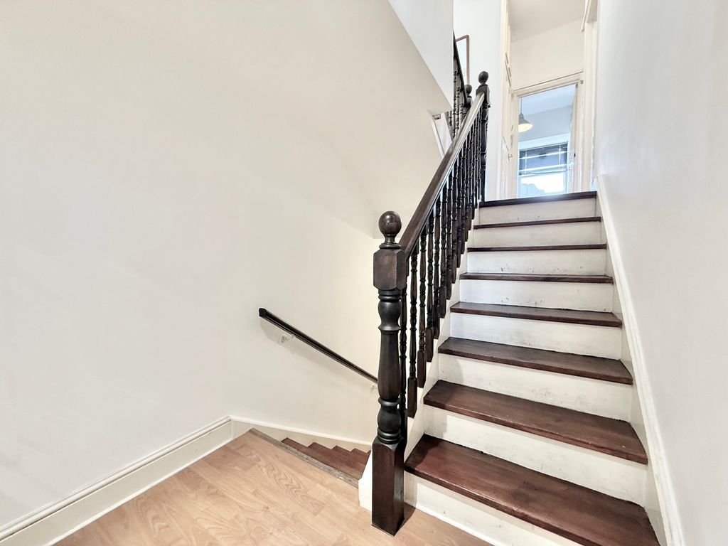 Property photo 3 of 15 Gallery