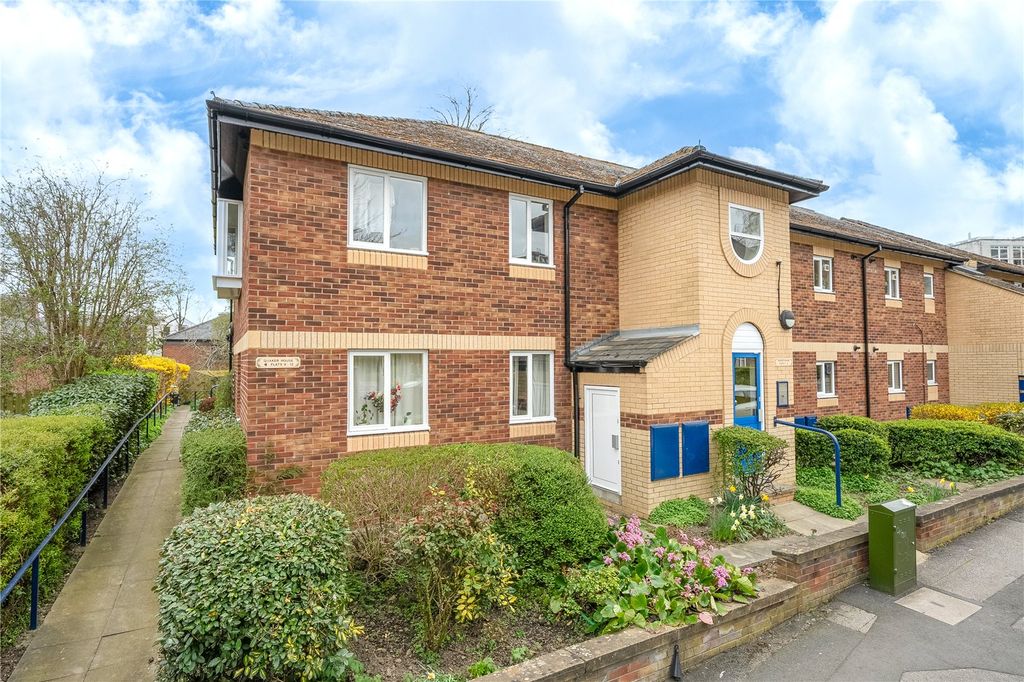 Property photo 1 of 13 Picture No. 10