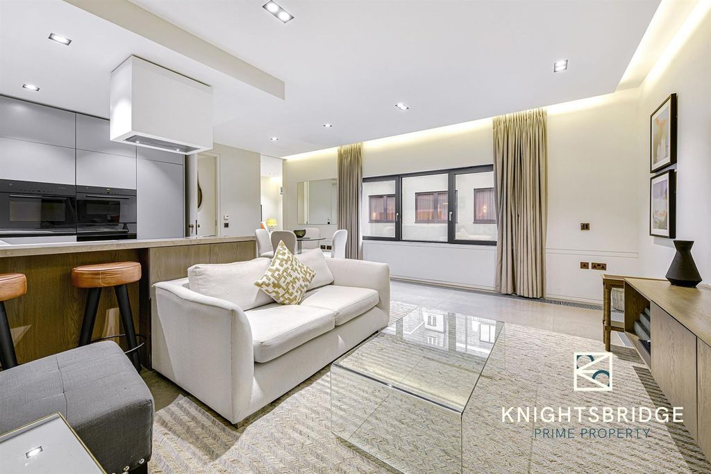 Property photo 1 of 13 (4).Jpg