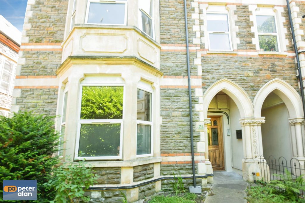 Property photo 2 of 9