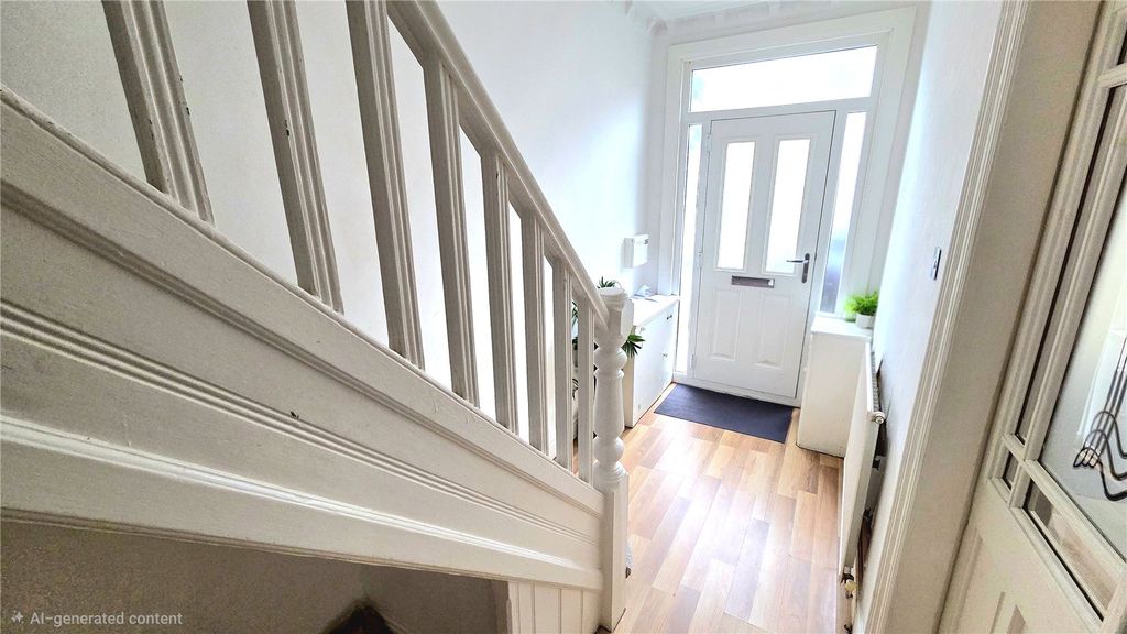 Property photo 3 of 15 Picture No. 07