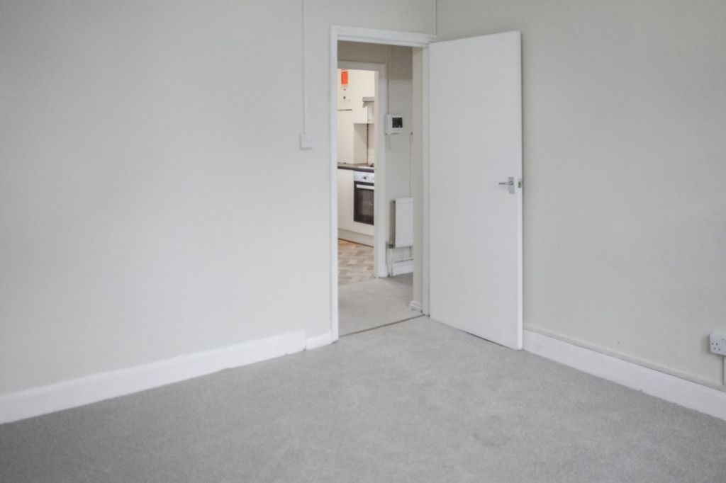 Property photo 3 of 11 Flat 10, Block A Peabody Estate, Hammersmith, London W6 9Pg
