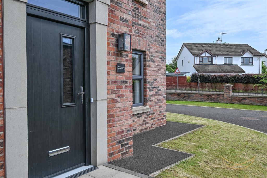 Property photo 3 of 35 Dhp-7.Jpg