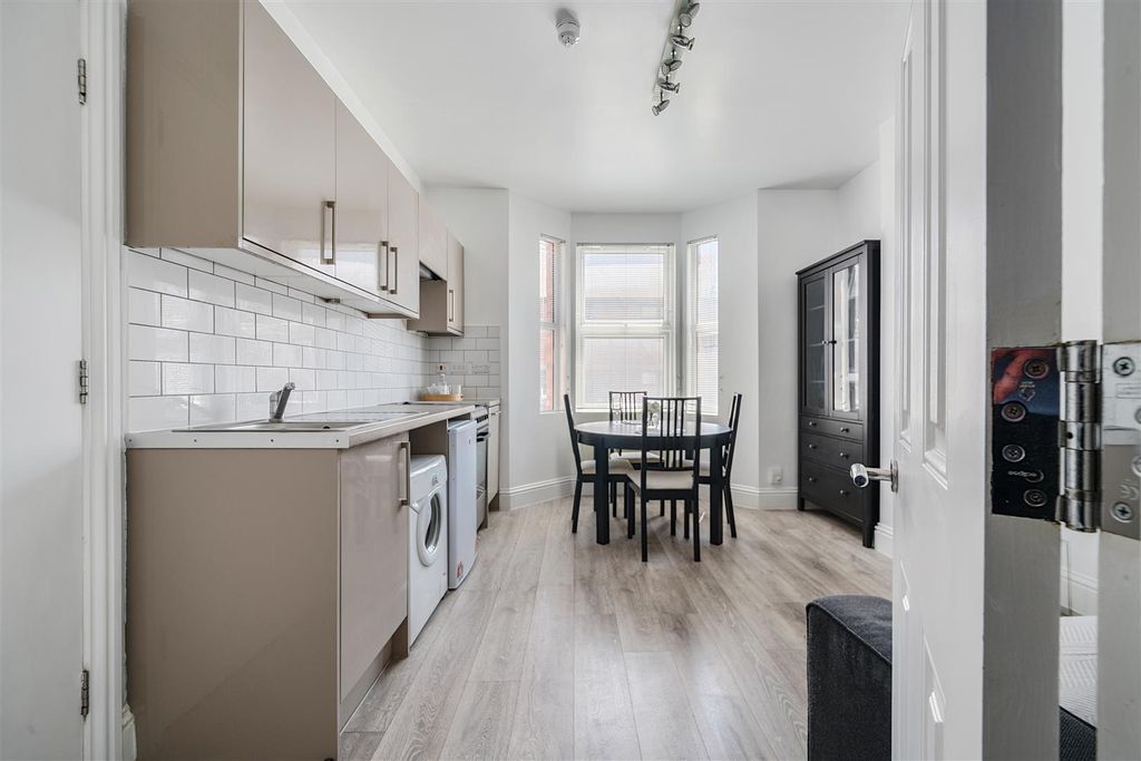 Property photo 2 of 11 Kitchen Area