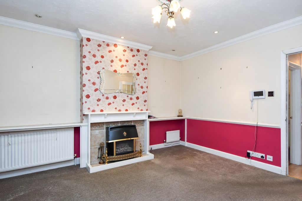 Property photo 2 of 22 Picture No. 20