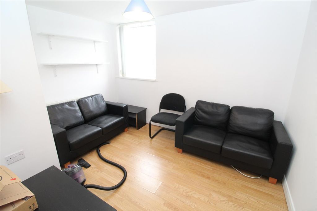 Property photo 3 of 10 Img_1477.Jpg