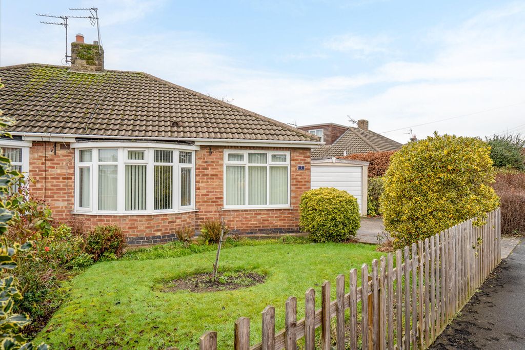 Property photo 1 of 13 Front (Exterior)