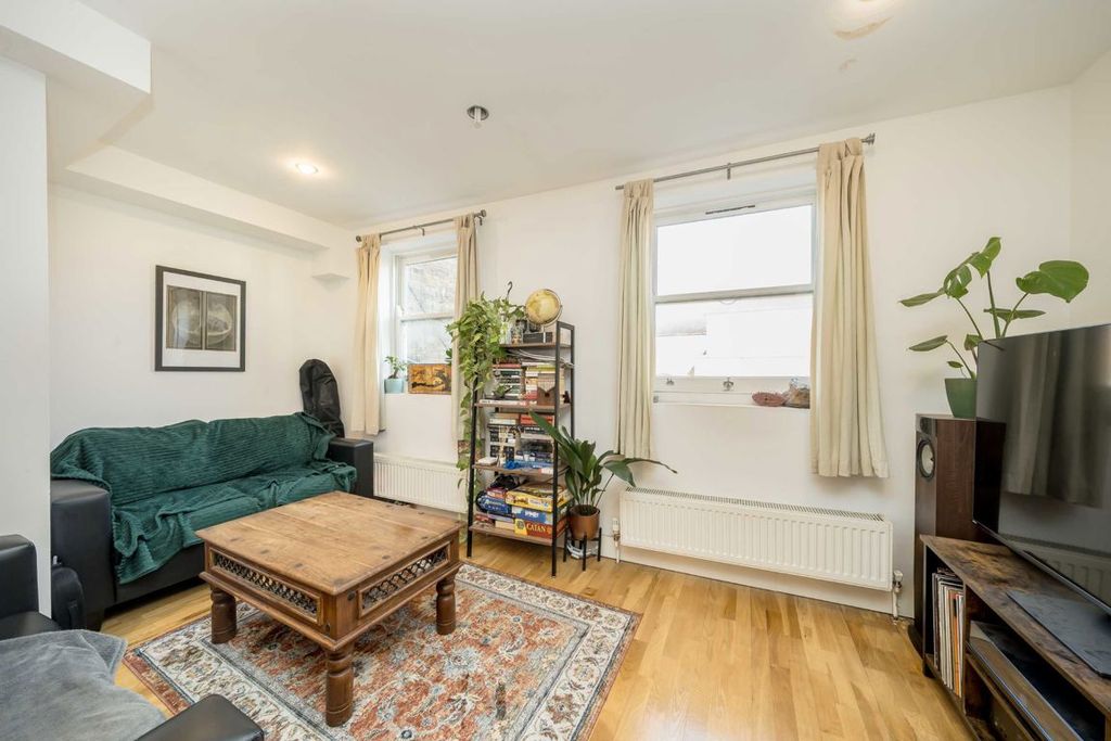 Property photo 2 of 5