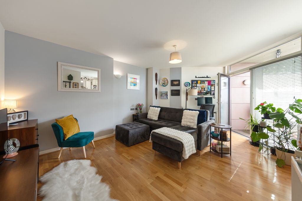 Property photo 1 of 10 094A3227