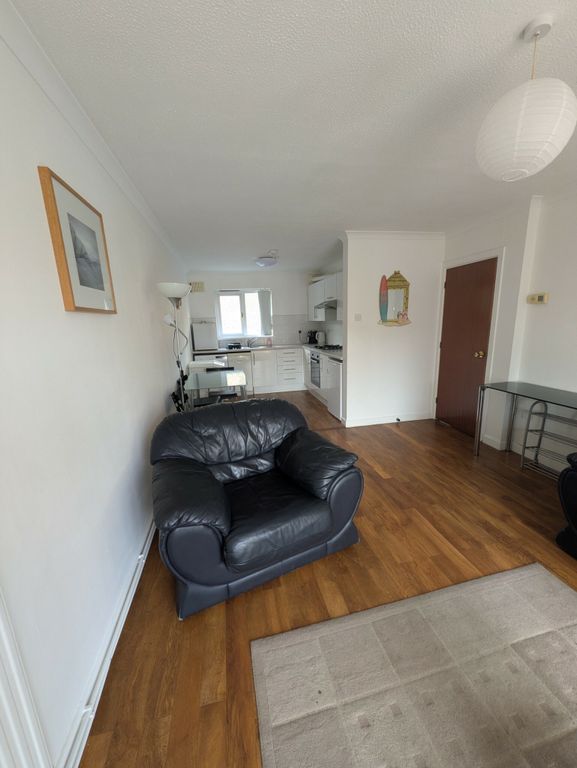 Property photo 3 of 7