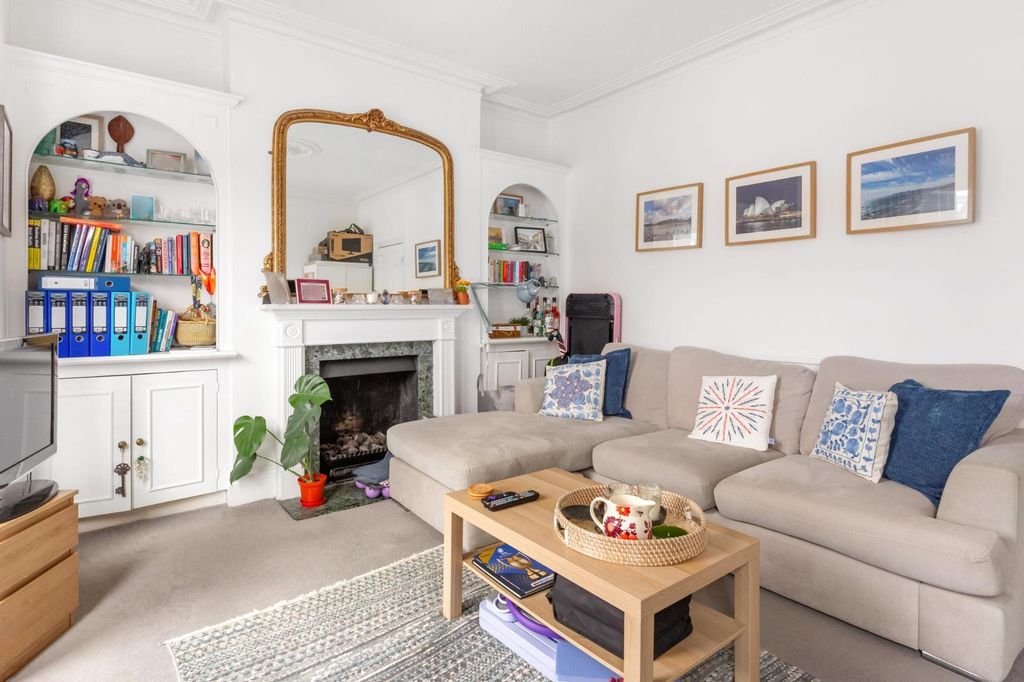 Property photo 3 of 9