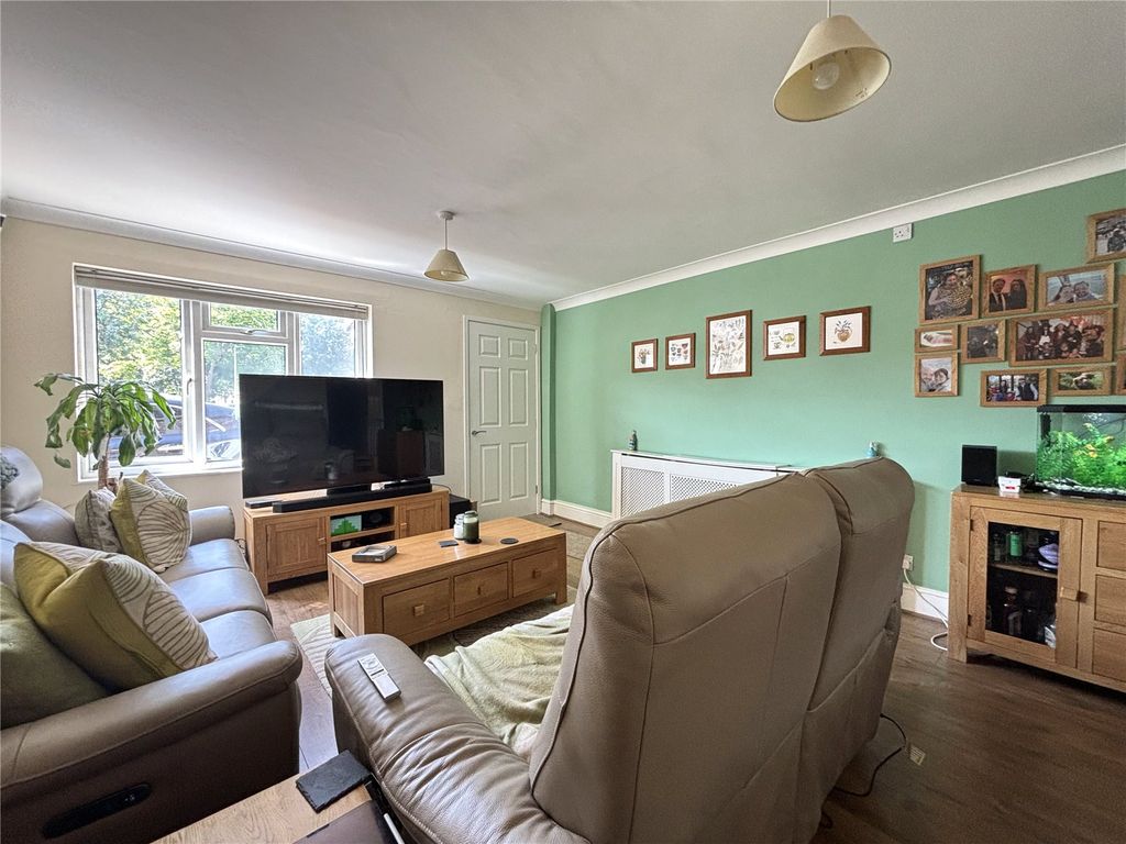 Property photo 2 of 21 Picture No. 05