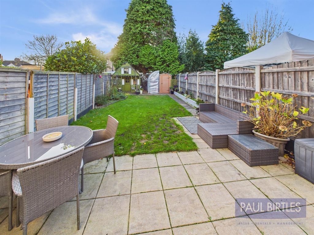 Property photo 2 of 24 Cam04378G0-Pr0232-Still005.Jpg