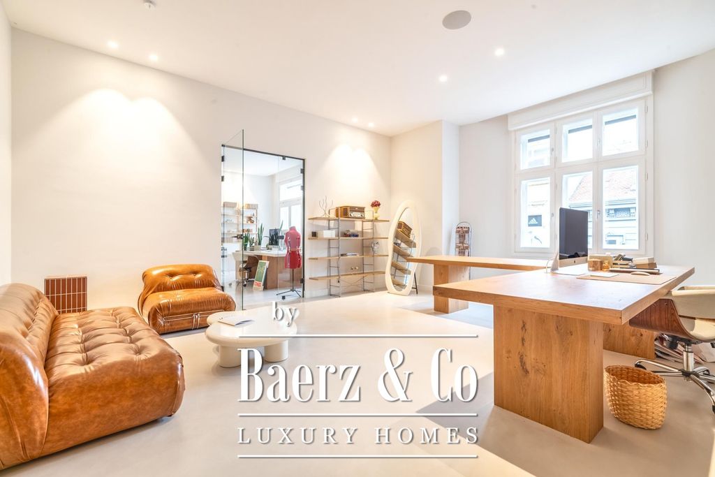 Property photo 2 of 33