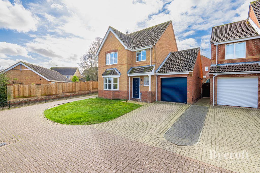 Property photo 1 of 18