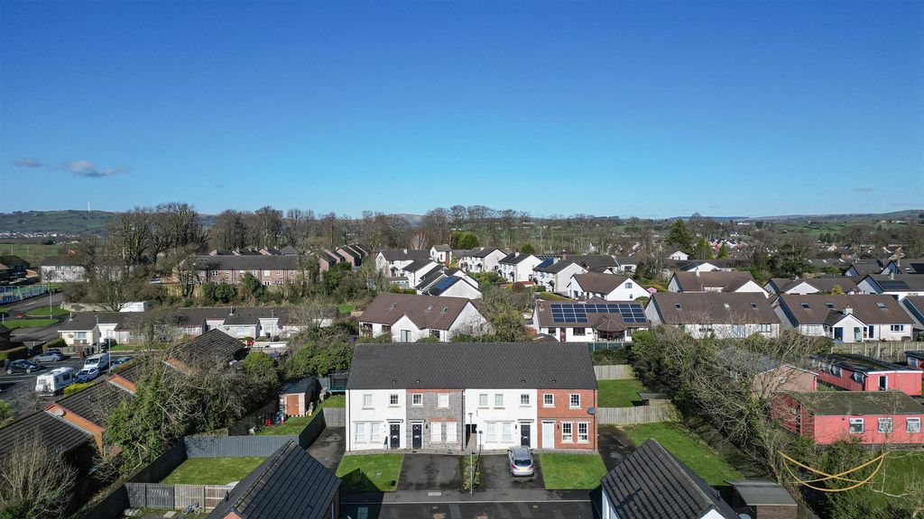 Property photo 2 of 35 Dhp-9.Jpg