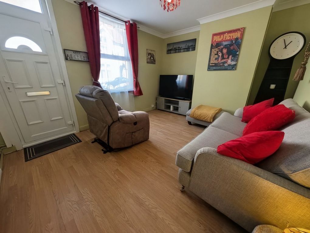 Property photo 3 of 14 Photo 6