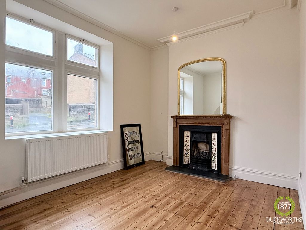 Property photo 3 of 24