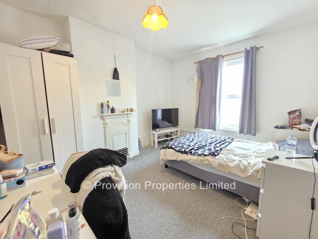 Property photo 2 of 5 Photo