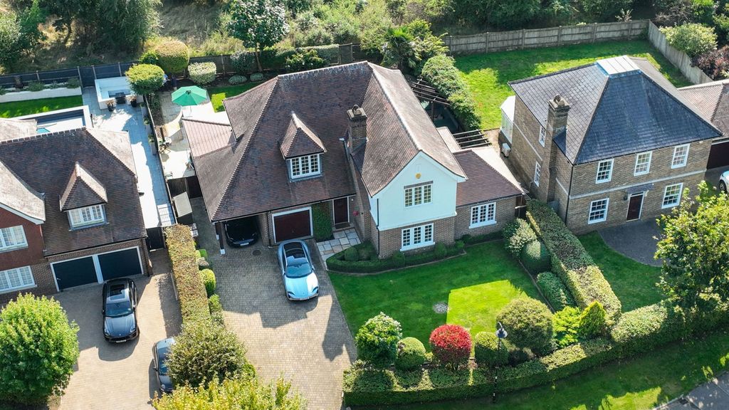 Additional image 29 of 5 bed detached house for saleHine Close, Coulsdon CR5