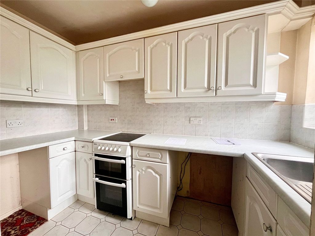 Property photo 3 of 13 Picture No. 17