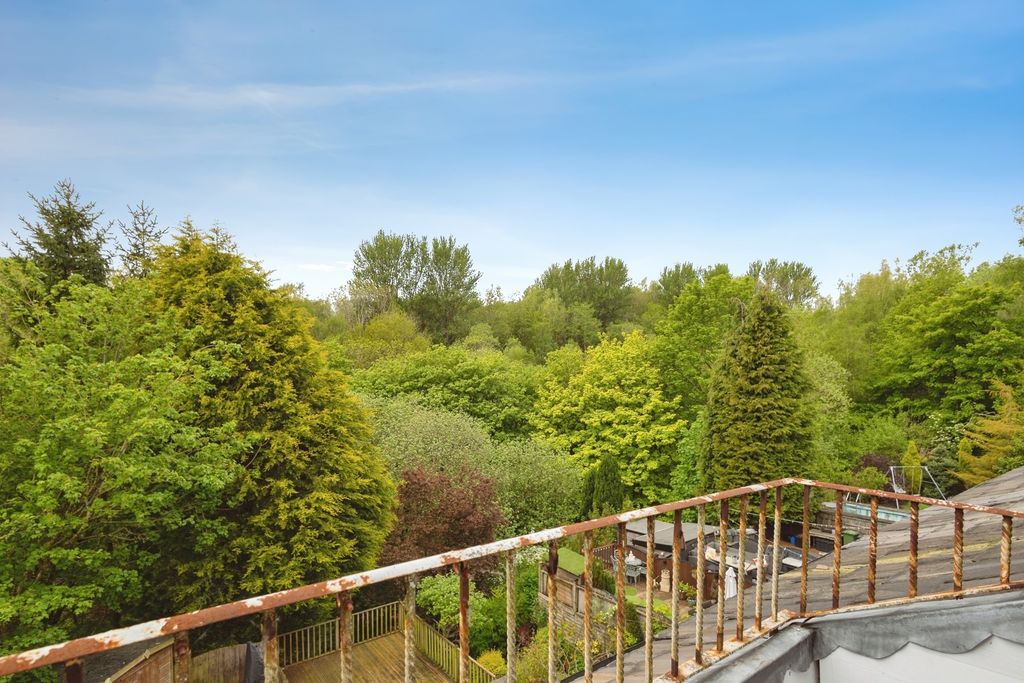 Property photo 3 of 21 Pbox-Img.Jpg