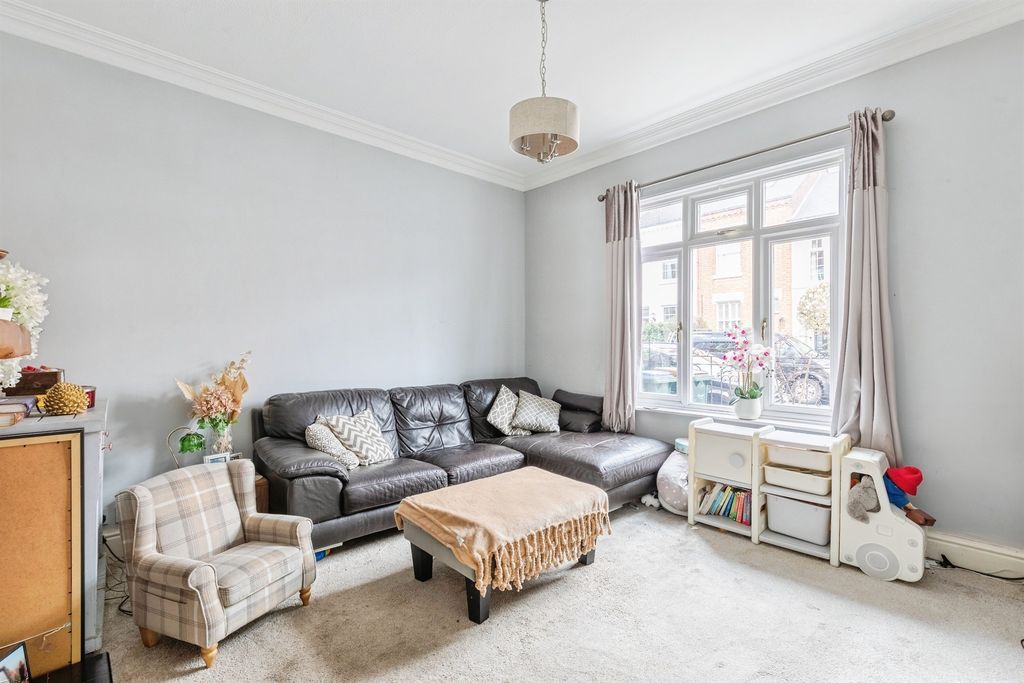 Property photo 2 of 16