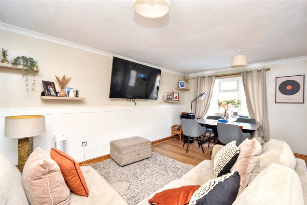 Property photo 3 of 12 3 (93).Jpg