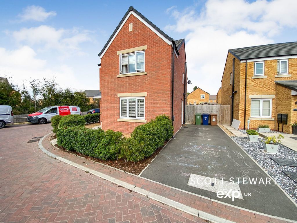 Property photo 2 of 16