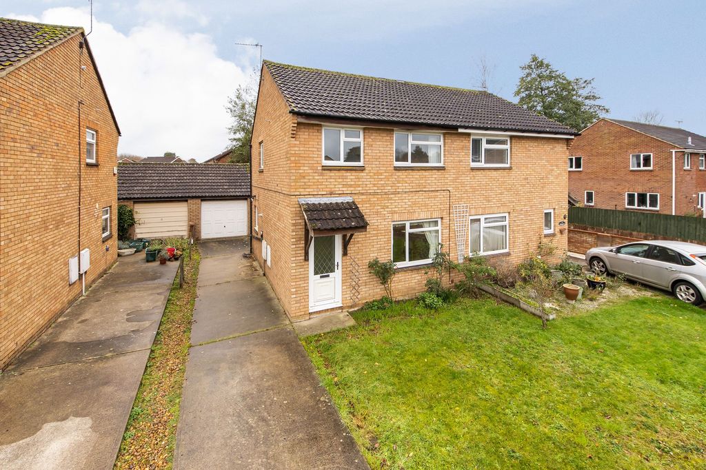 Property photo 1 of 19