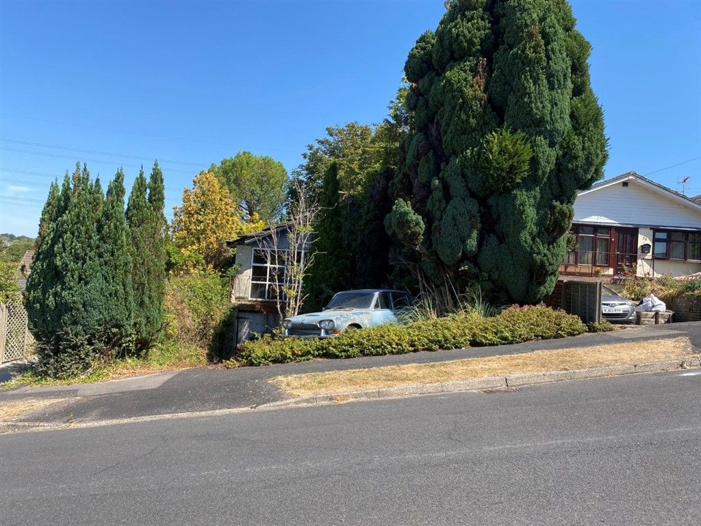 Property photo 1 of 12