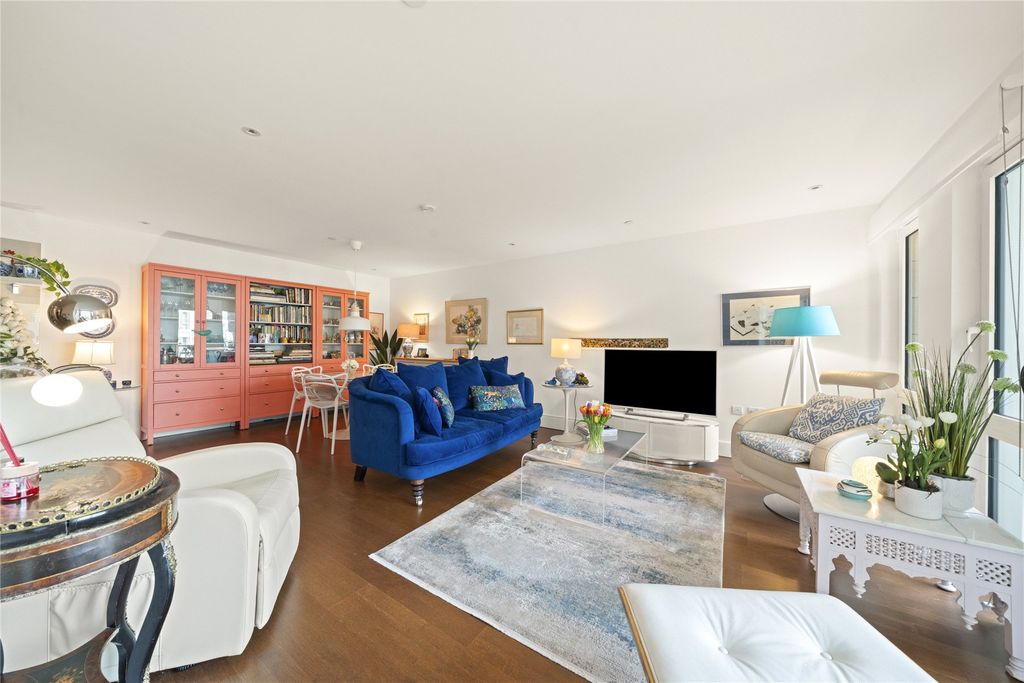 Property photo 2 of 14 Reception