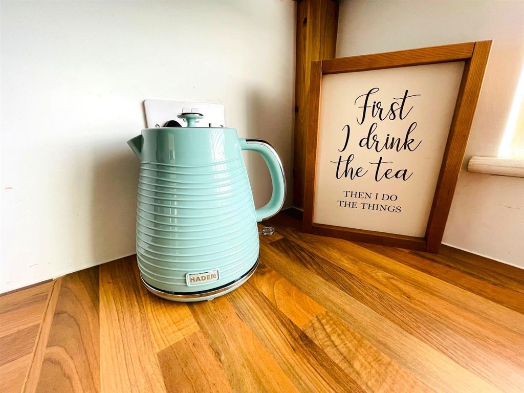 Property photo 3 of 21