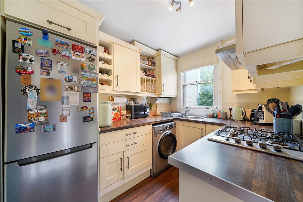 Property photo 3 of 15 Upper Richmond Road