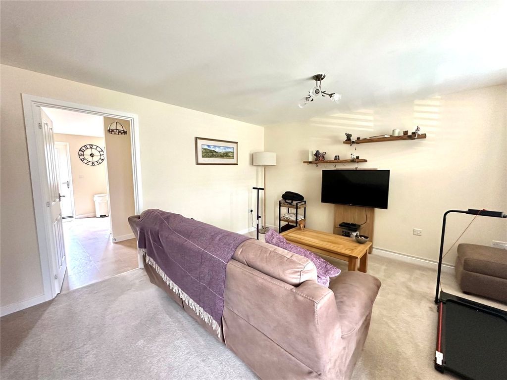 Property photo 3 of 11 Picture No. 20