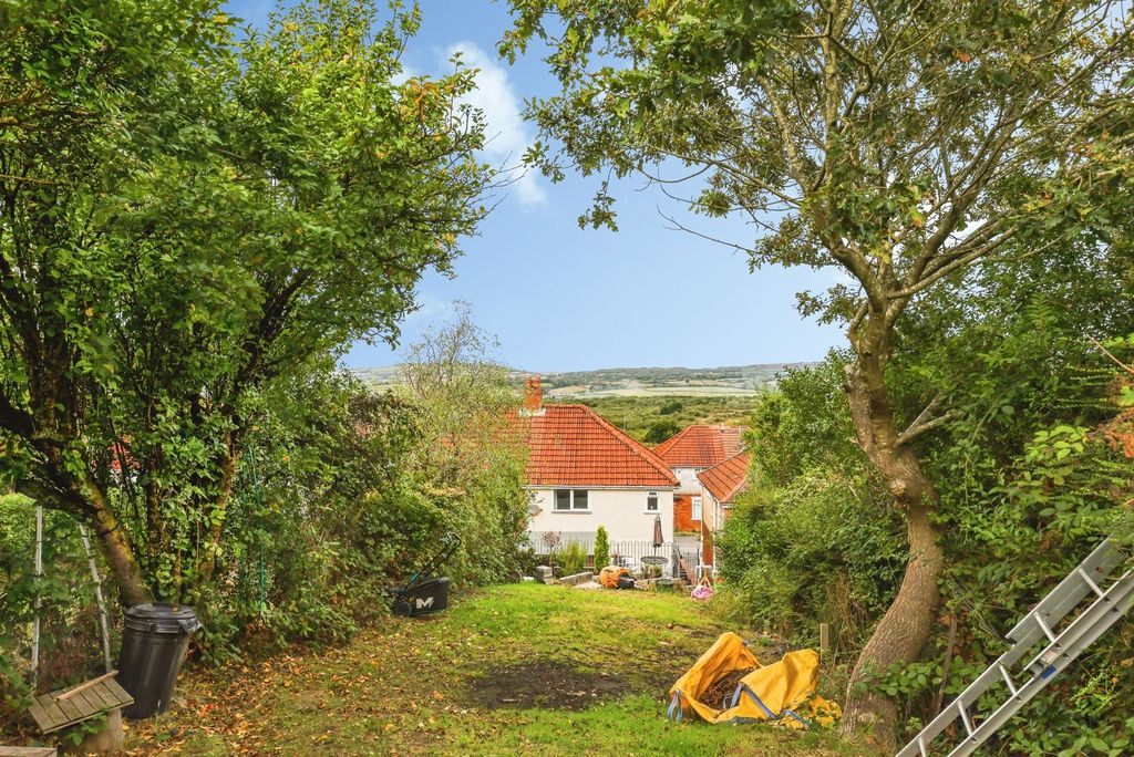 Property photo 2 of 22 Pbox-Img.Jpg