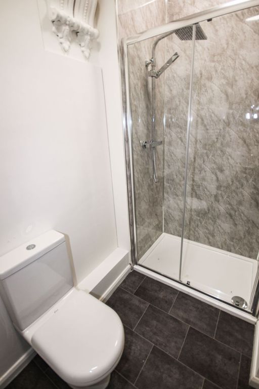Property photo 3 of 14 Photo 4